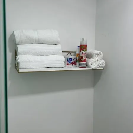 Apartamento Moderno Y A Pasos Del Aeropuerto *